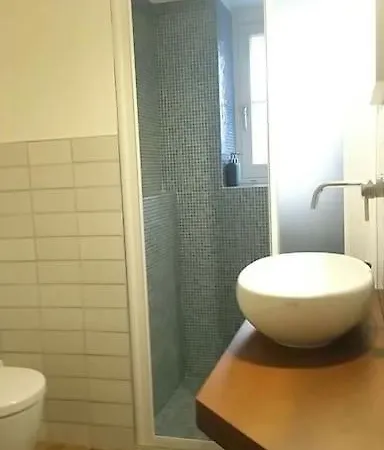 Cristina's Flat ריצ'יונה