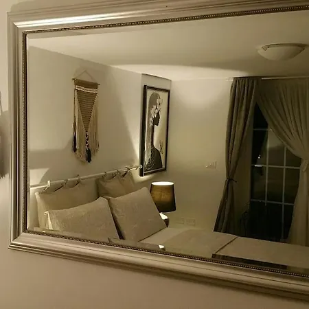 Cristina's Flat דירה