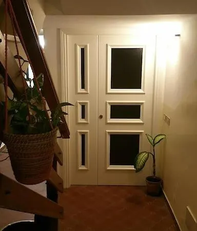 Cristina's Flat * 里乔内